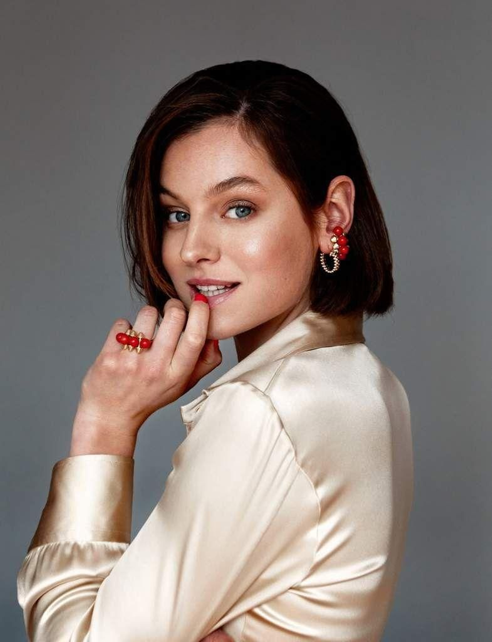 La actriz Emma Corrin, de 25 años.