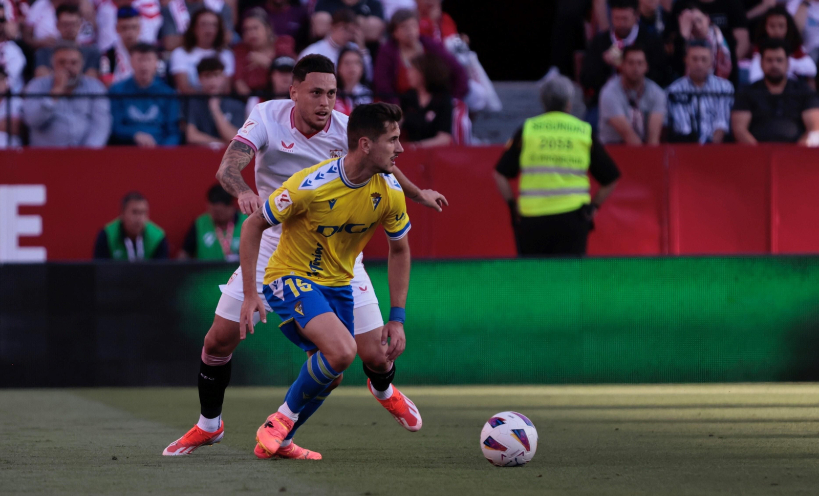 Todas las imágenes del Sevilla-Cádiz