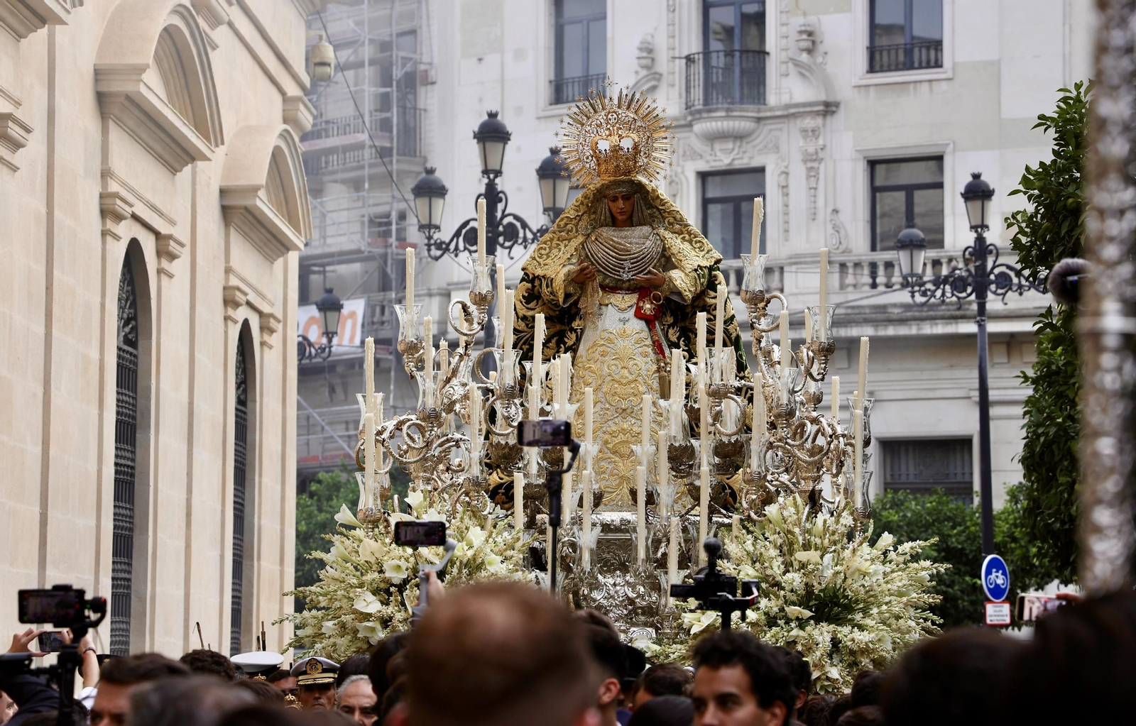 Regreso de la Esperanza a Triana