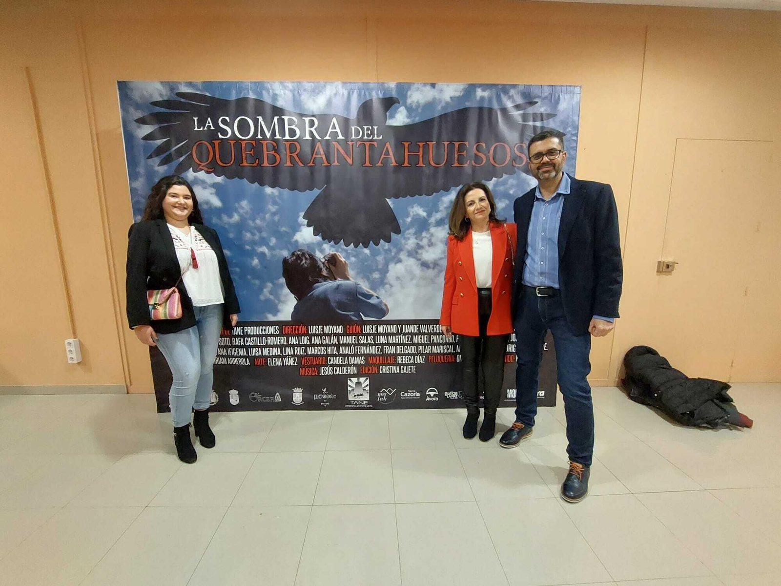 La alfombra roja del preestreno nacional, en Hornos, de la película "La sombra del quebrantahuesos"