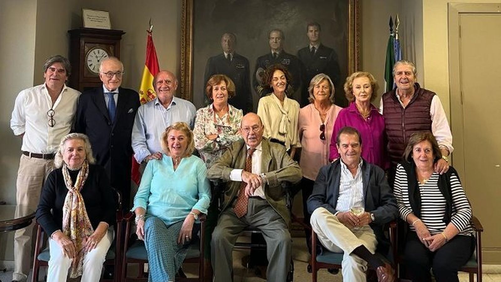 Los hermanos Elisa, Mercedes, José María, Amparo, Federico, Regla, Consuelo y Manuel Mateos de la Calle, Jesús Torre, Sebastián Alonso de Molina, Carlos Ruiz Badanelli, Beatriz de Ciria y Cati Bonilla.