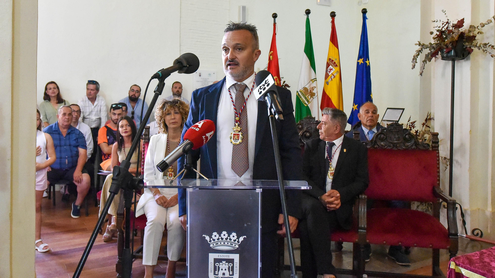La investidura de Jóse Antonio Santos como Alcade de Tarifa, en imágenes