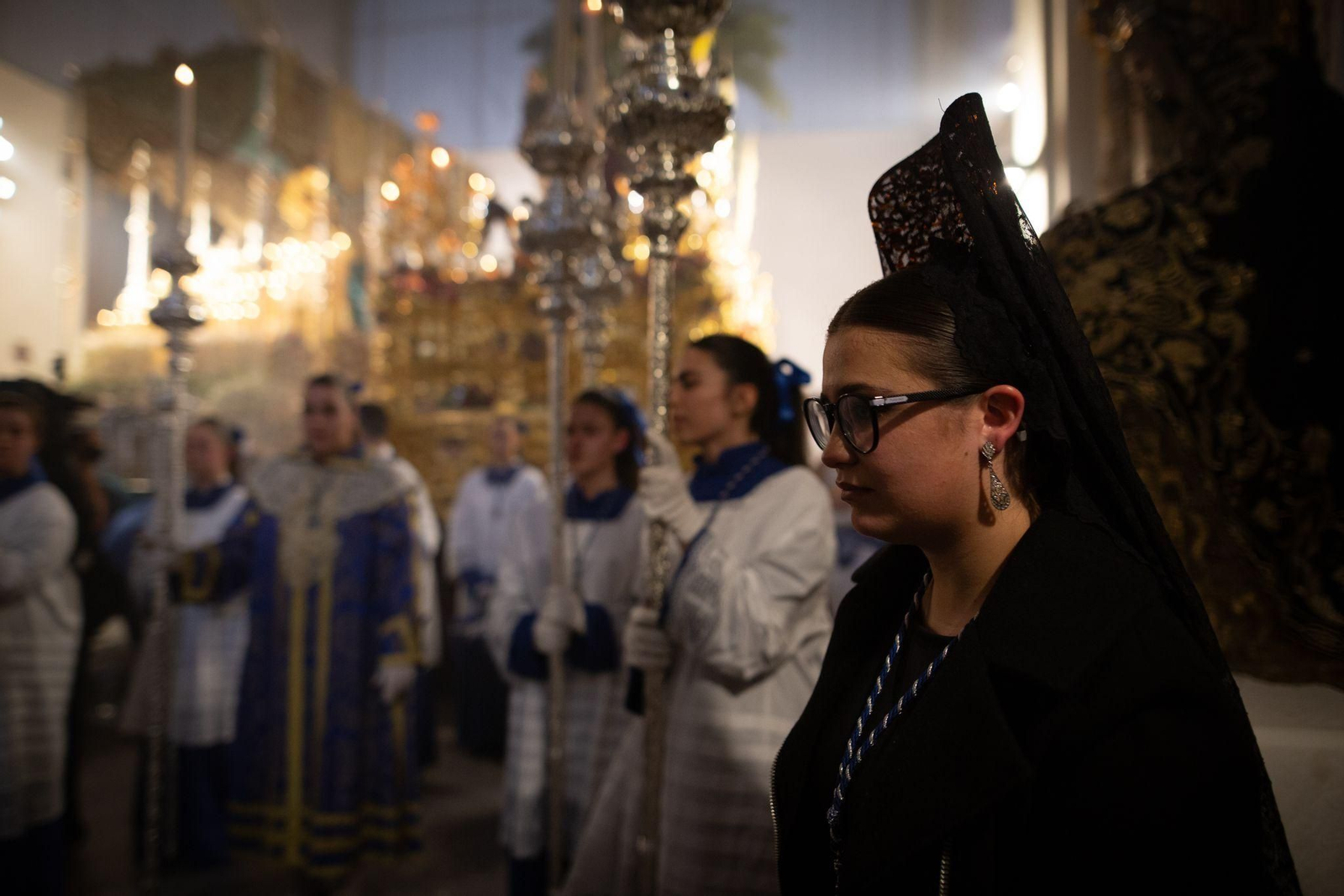 Fotos: la frustración de los cofrades de La Borriquilla de Granada