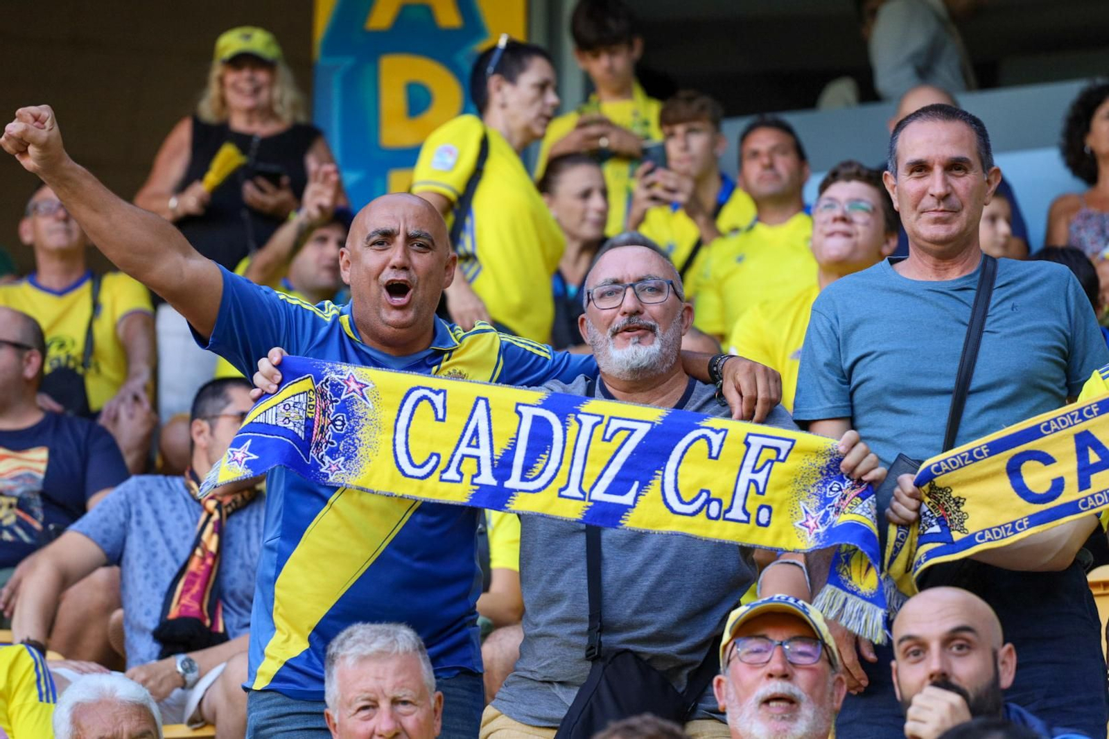 Búscate en el partido Cádiz-Barcelona