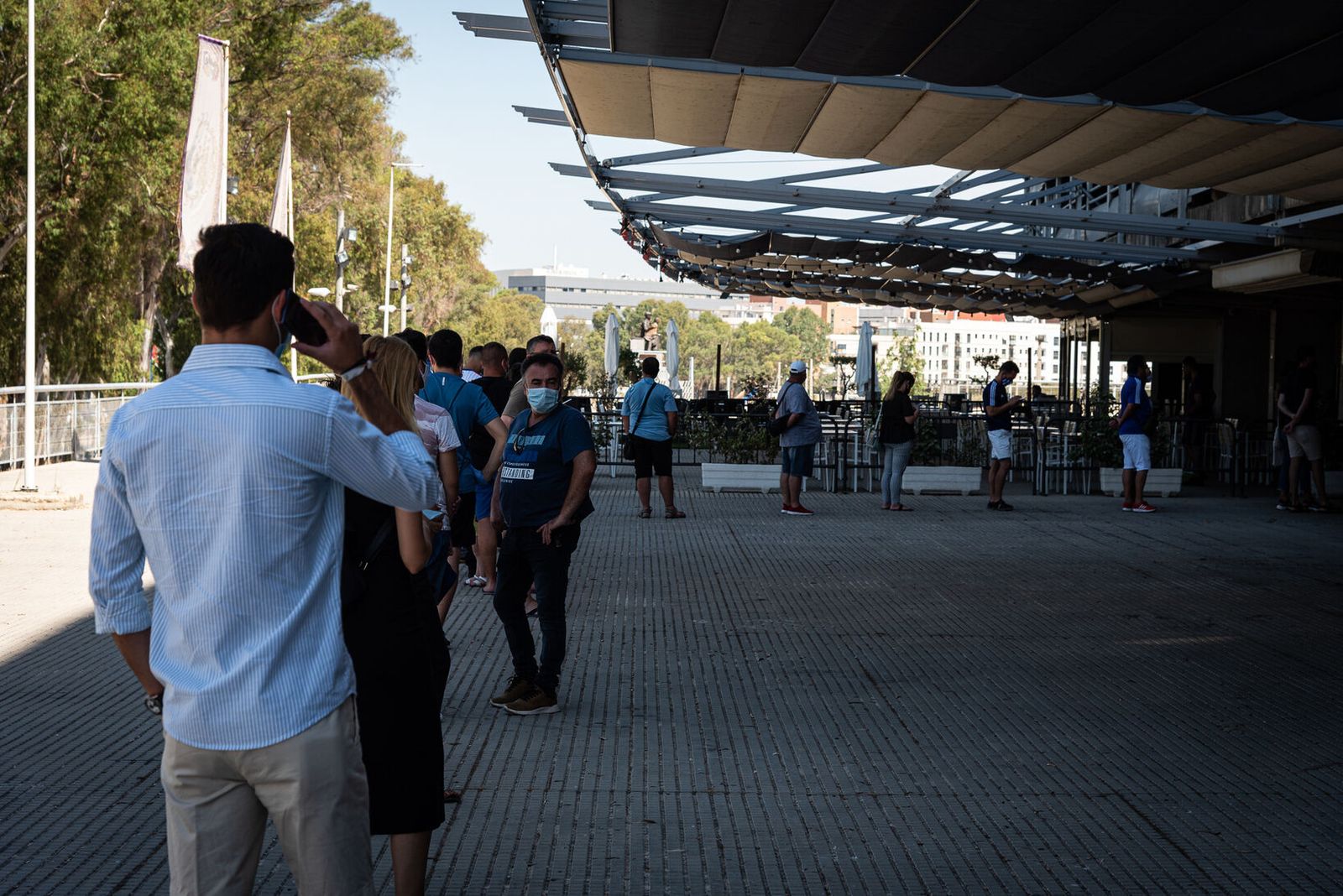 La afición sigue respondiendo, haciendo colas en el Nuevo Colombino.