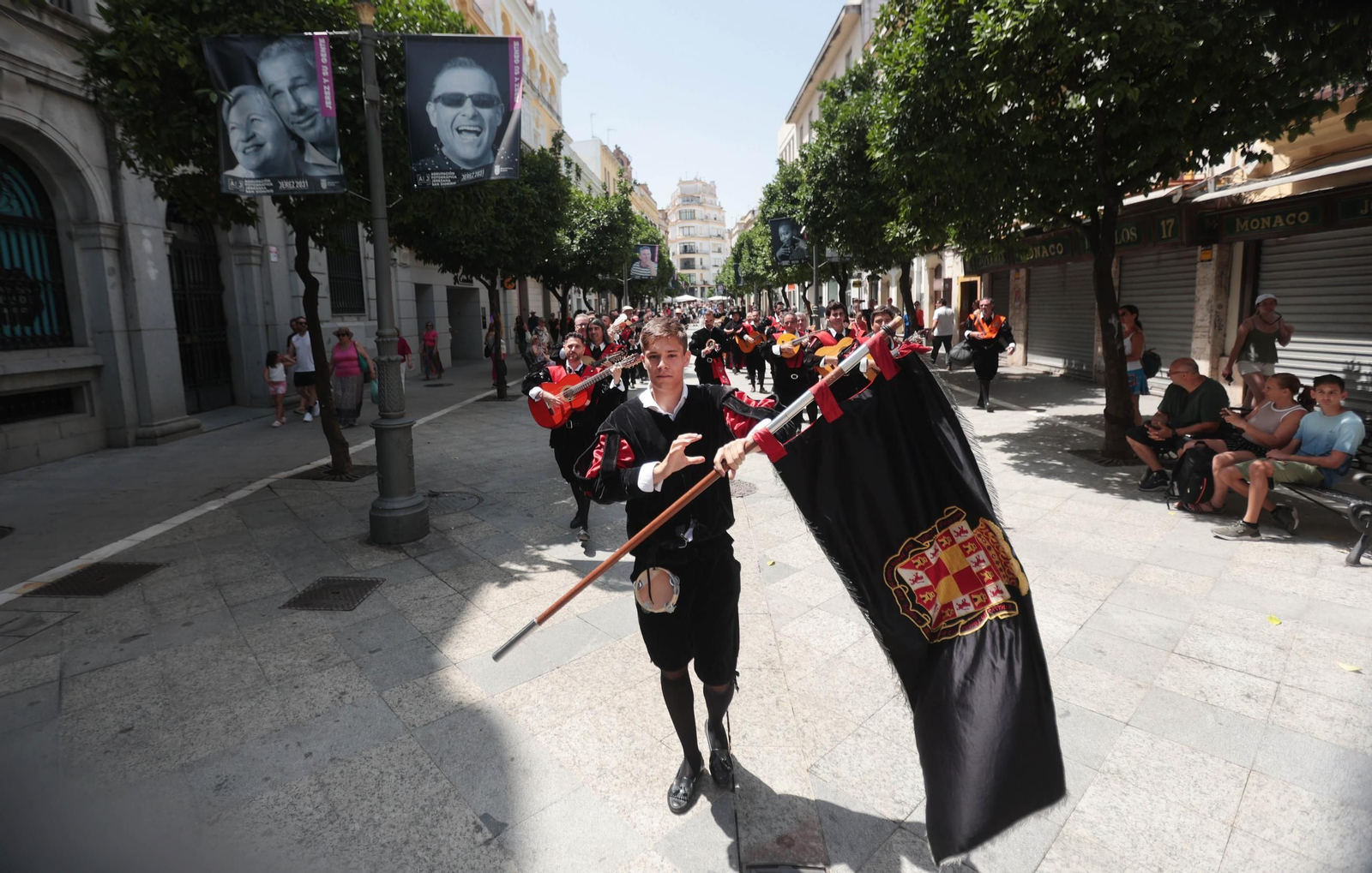 Pasacalles del Certamen de Tunas 'Ciudad de Jerez'