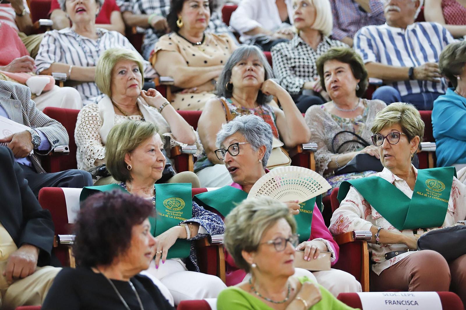 Imágenes de la clausura del curso académico 2022-2023 del Aula de la Experiencia en la Universidad de Huelva