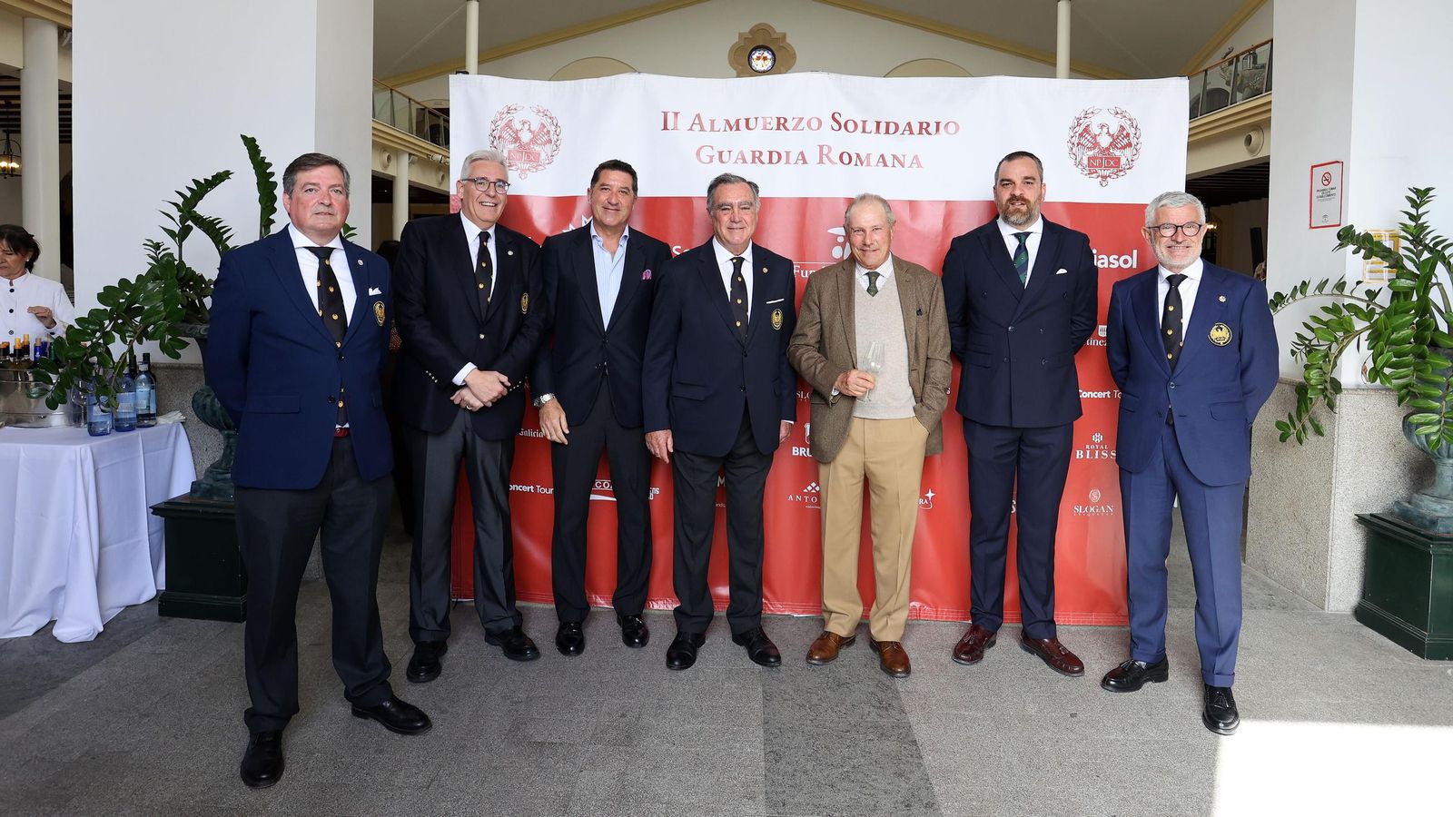 II Almuerzo Solidario de la Guardia Romana de la Hermandad del Transporte en Jerez