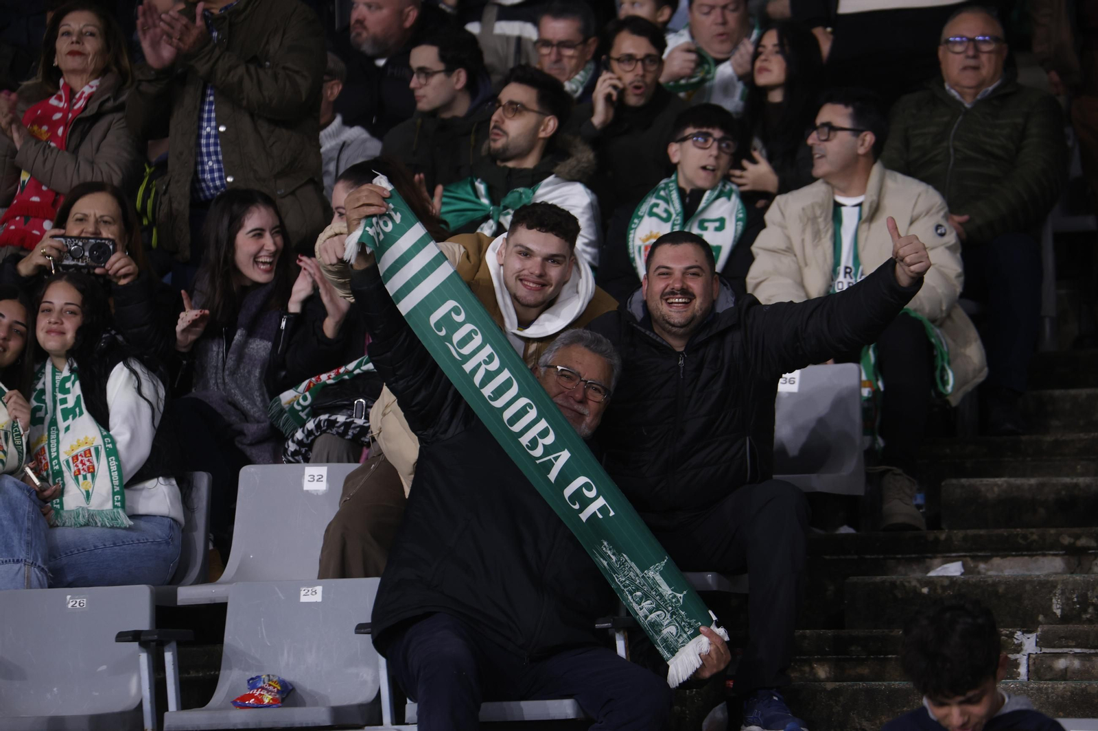 Las mejores fotos del ambiente en el Córdoba CF - Cádiz