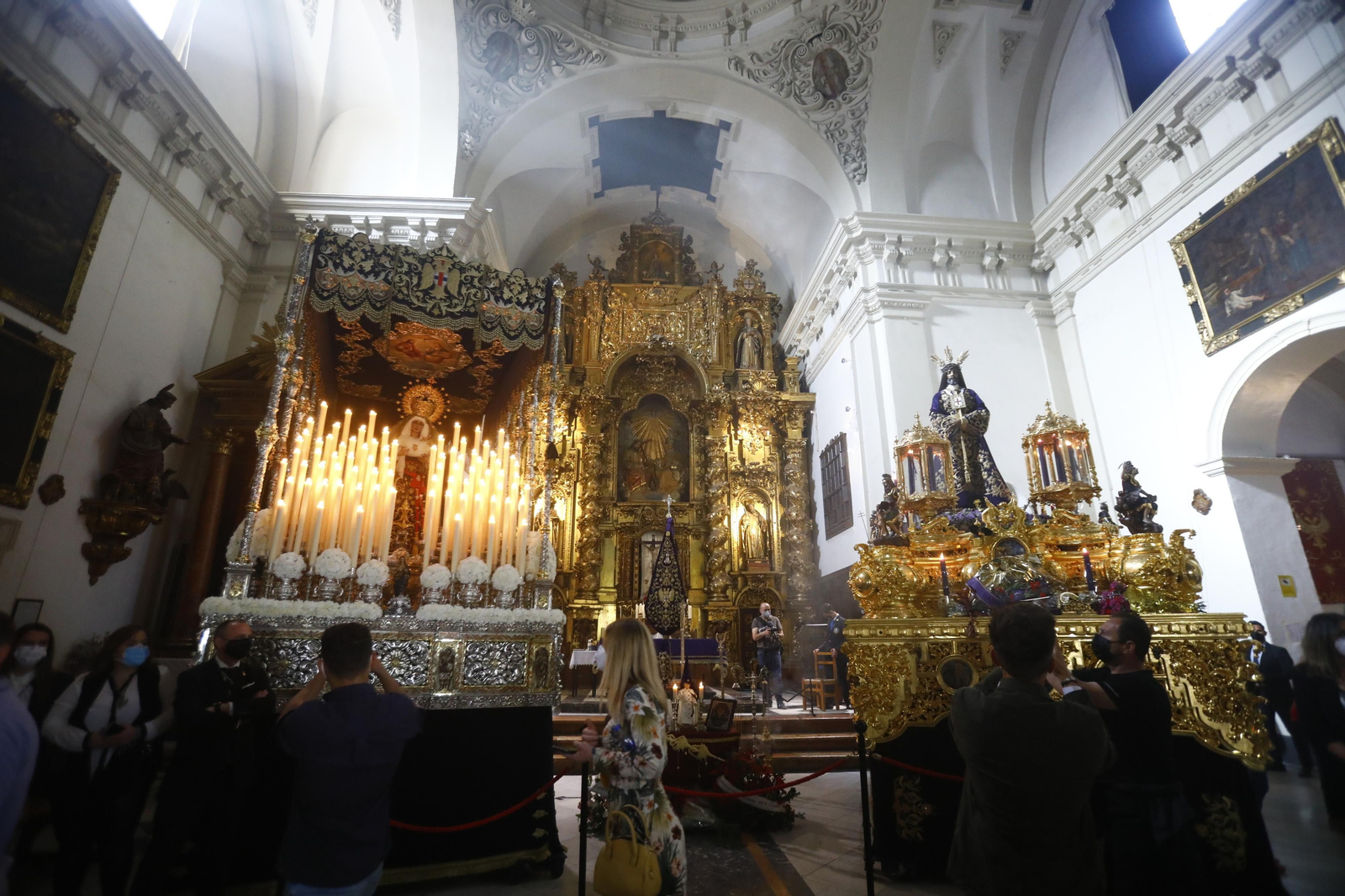 La espera para ver al Rescatado en Córdoba, en fotografías