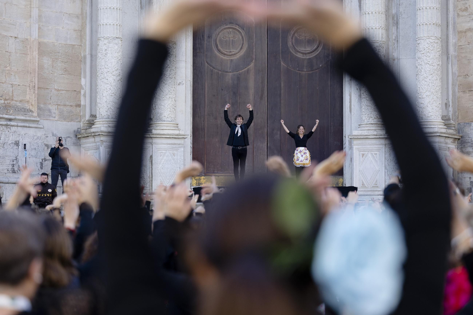 Búscate en las imágenes del flashmob del Día del Flamenco