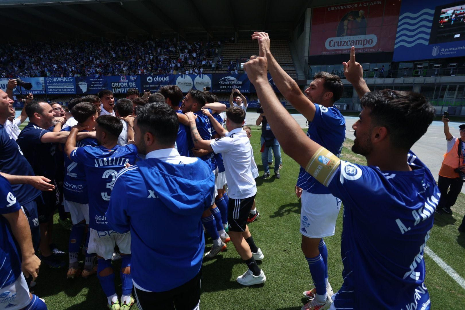 Imágenes de la celebración del Xerez CD del ascenso virtual a Segunda RFEF Imágenes de la celebración del Xerez CD del ascenso virtual a Segunda RFEF