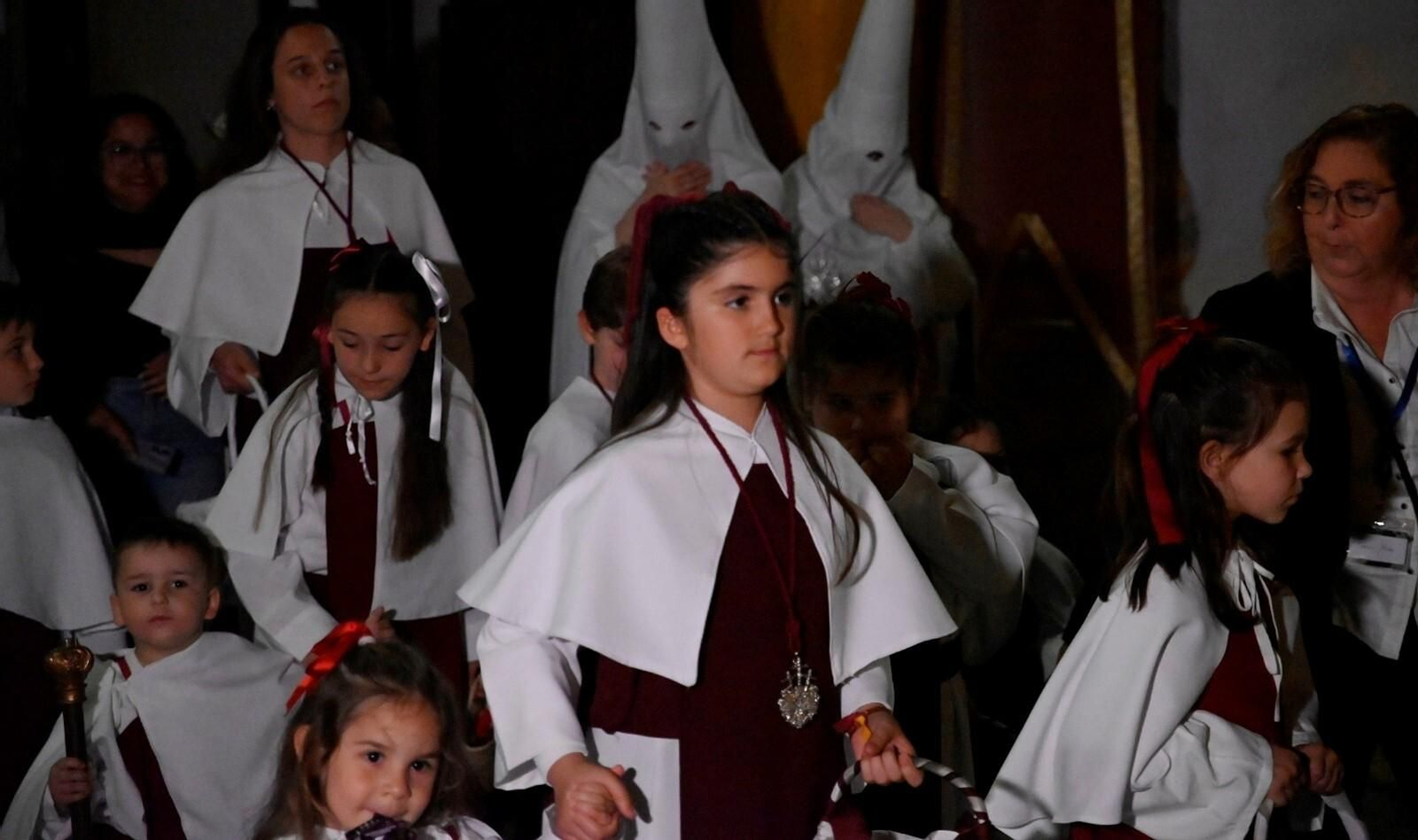 El Señor de la Salud da luz al Jueves de Pasión en Córdoba, en imágenes
