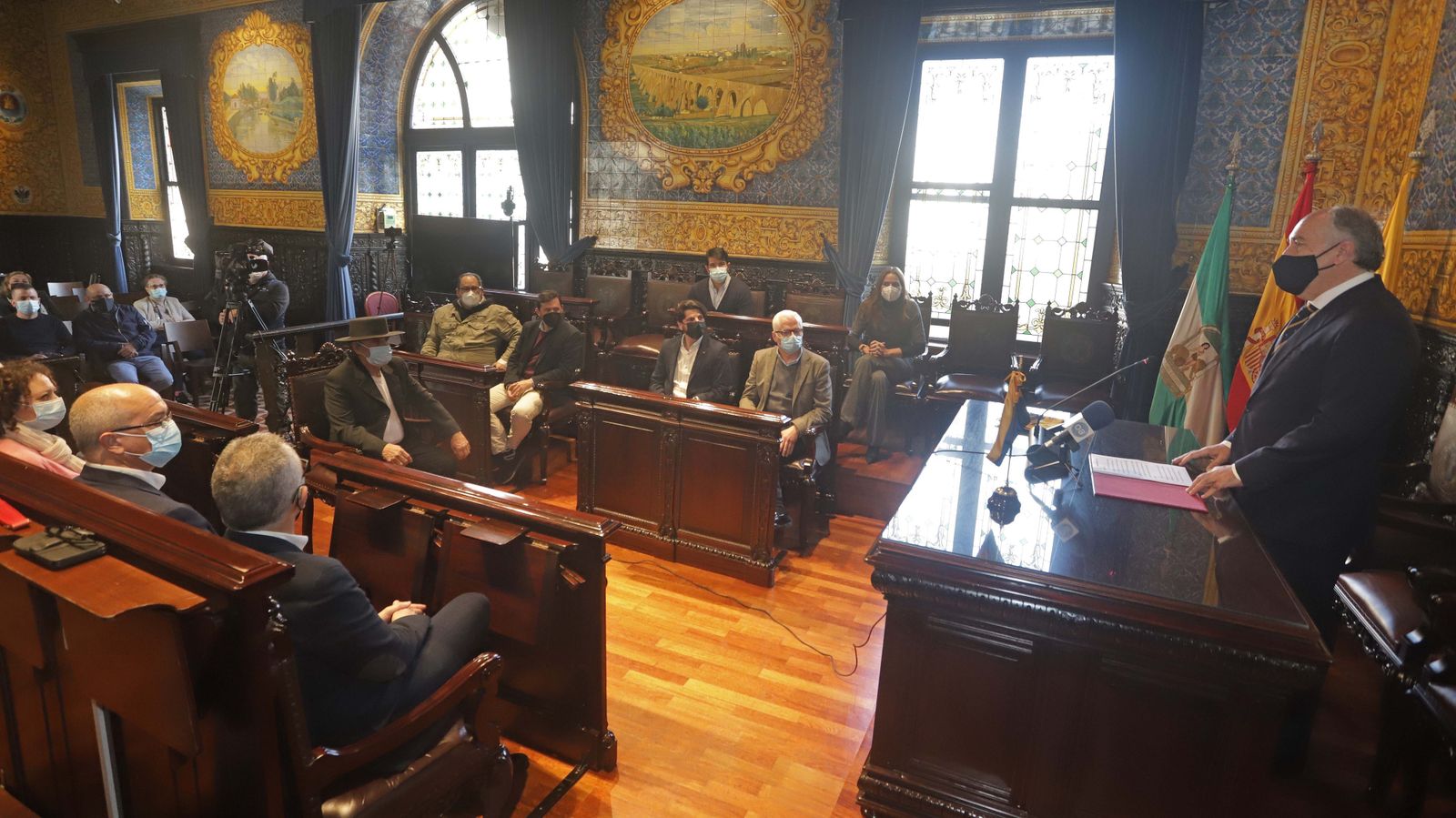 Fotos de la imposición de la insignia de Algeciras a El Lolo