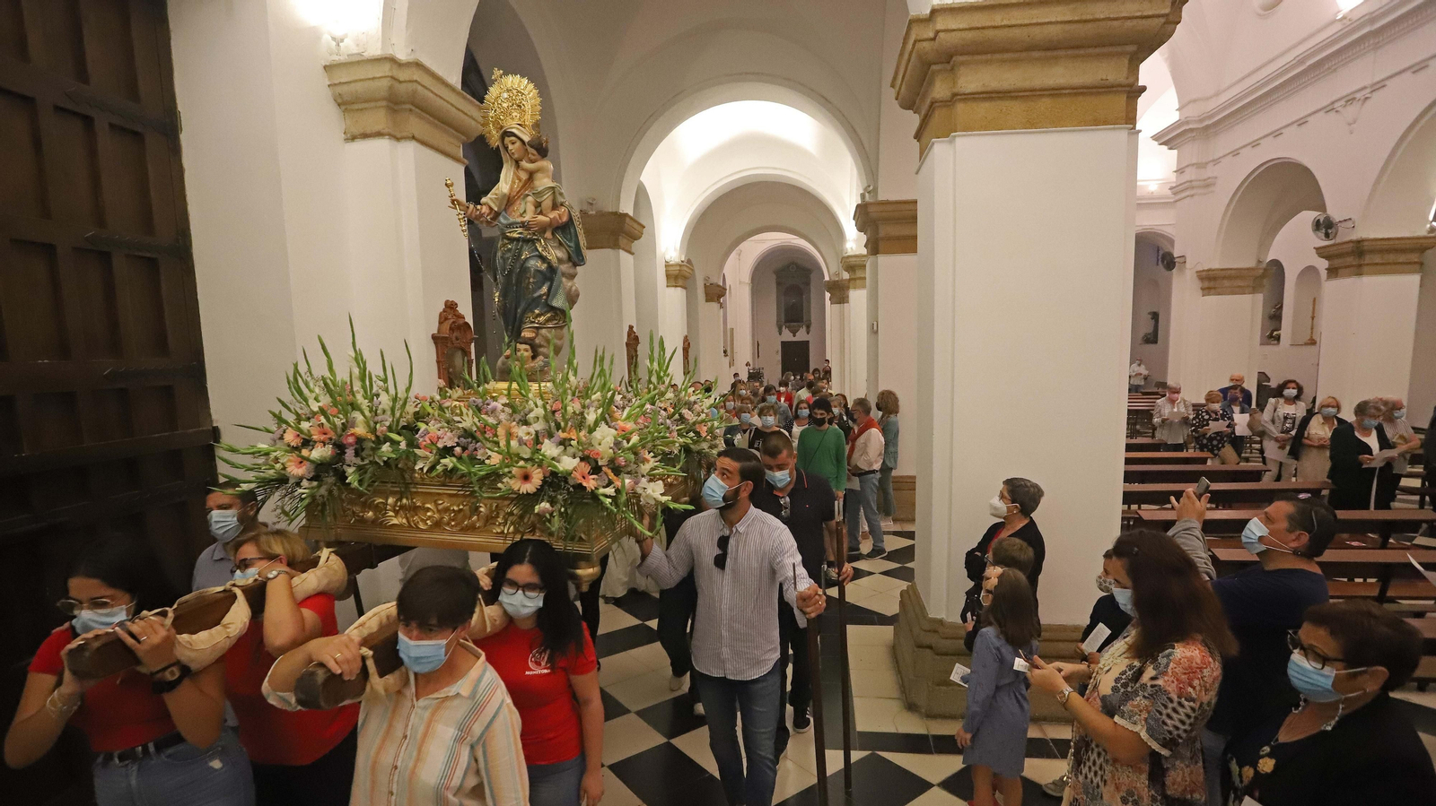 Fotos del Rosario de la Aurora de la Patrona de Los Barrios