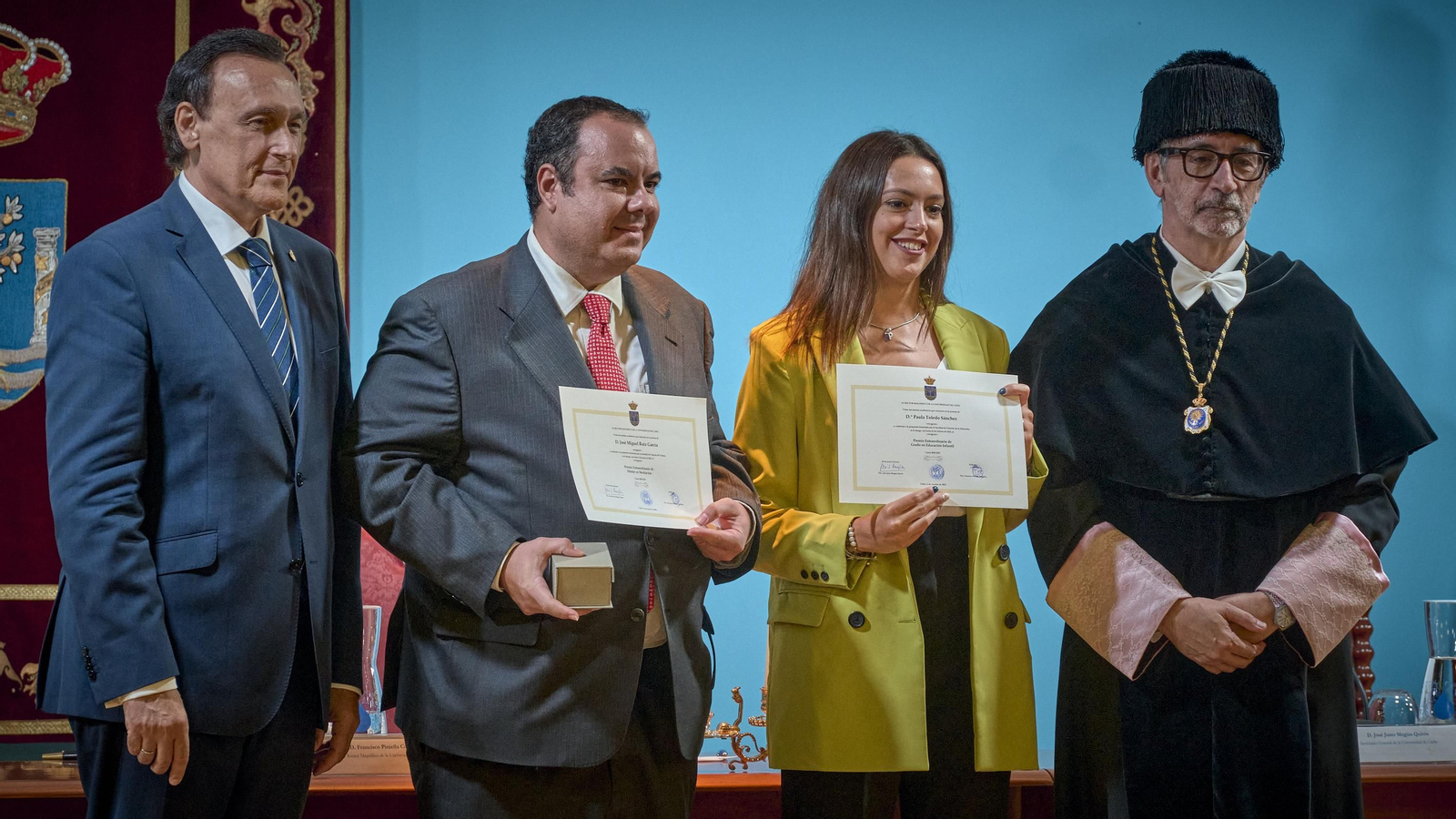 Entrega de premio extraordinarios de la UCA