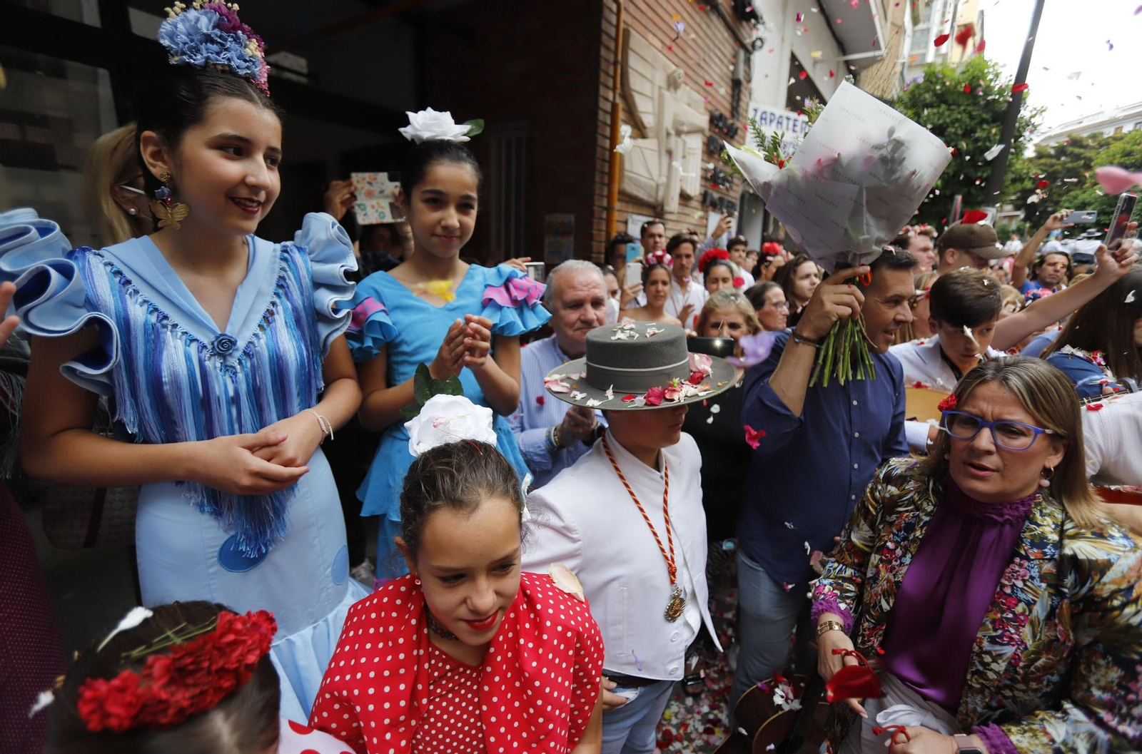 Imágenes de Emigrantes a su paso por el colegio Santo Ángel