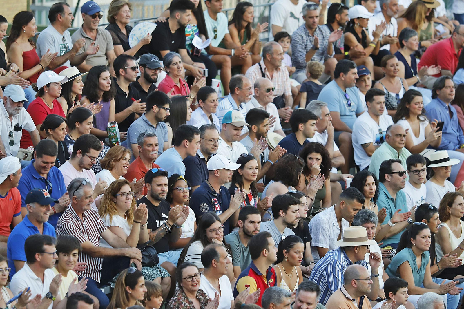 Imágenes del ambiente en la final femenina de la Copa del Rey de tenis de Huelva