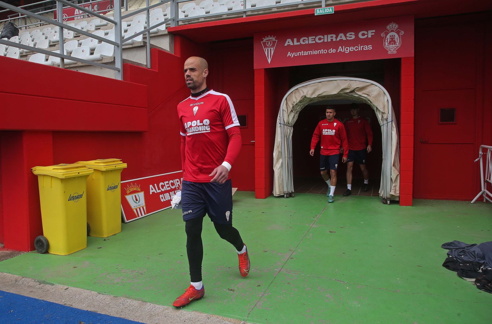Fotos del entrenamiento del Algeciras CF con el portero Rubén Miño