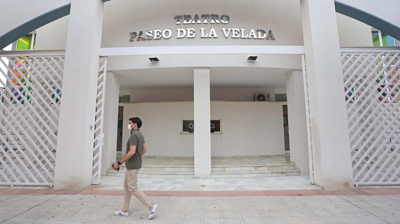 Fotos del teatro La Velada en La Línea