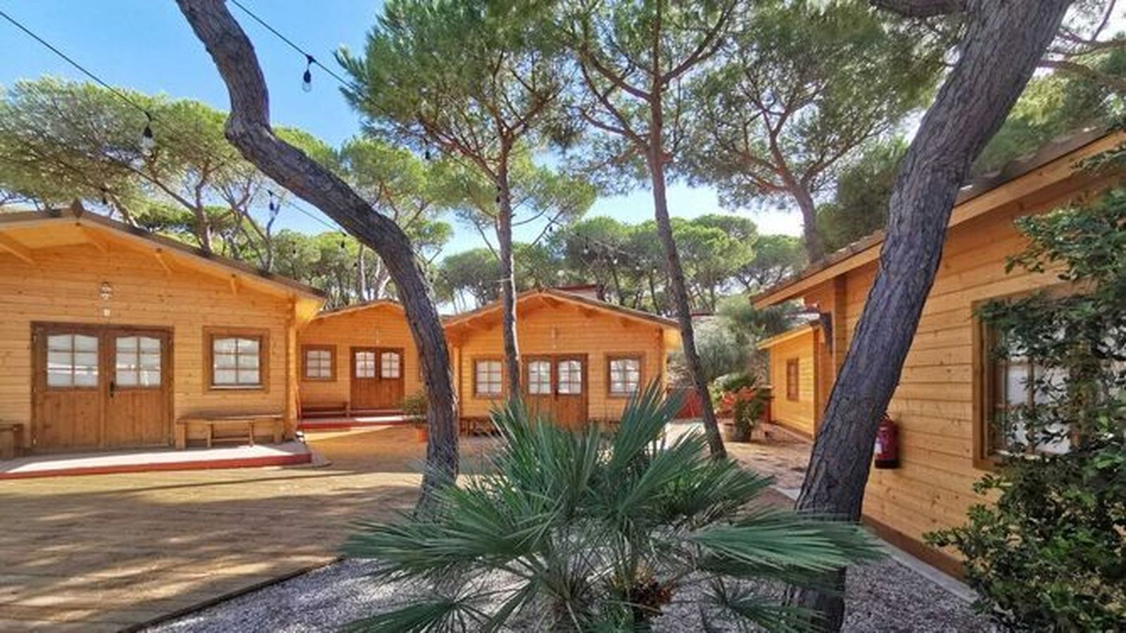 Bungalows del Camping La Bota.