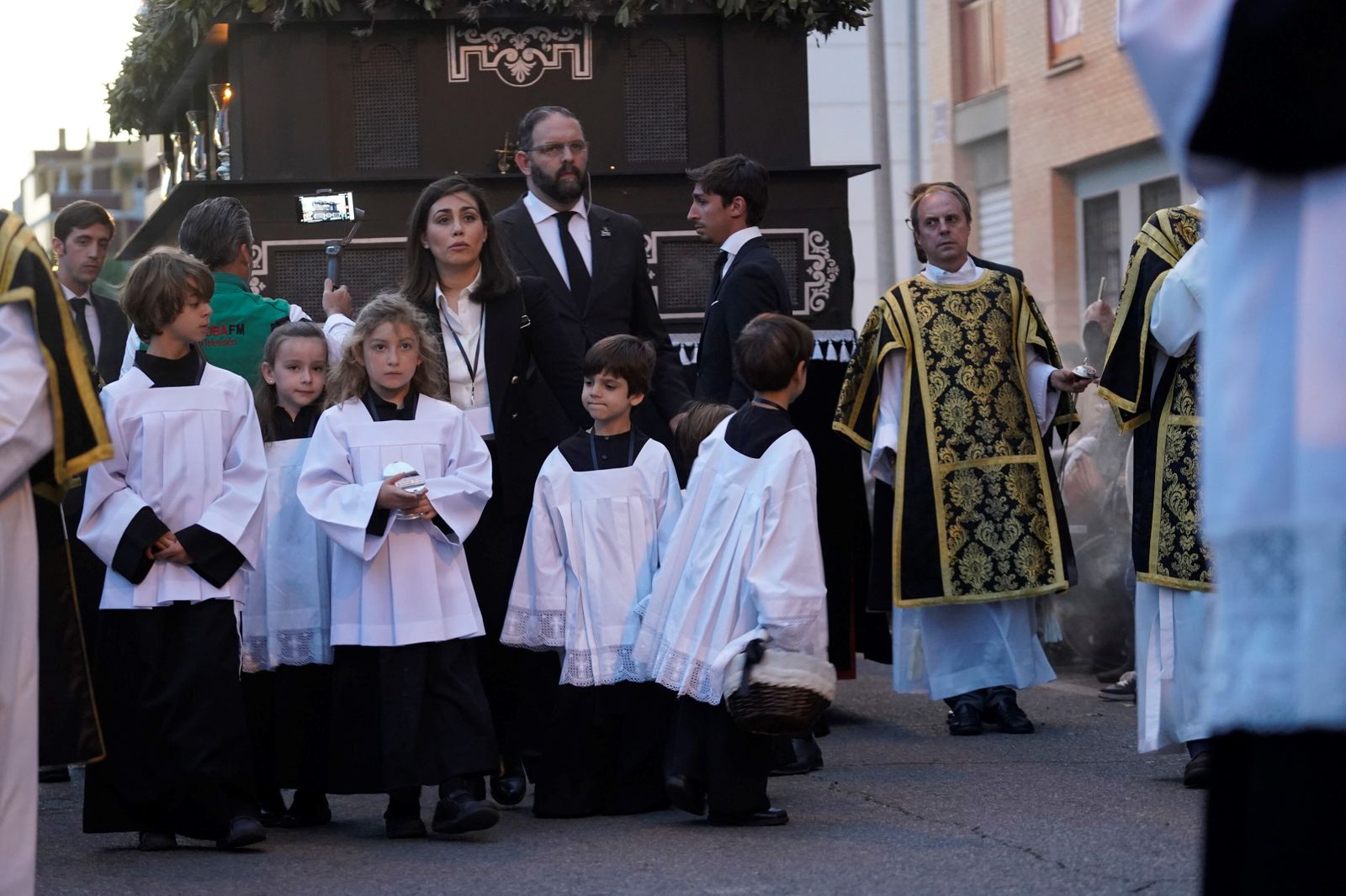 Sábado de Pasión en Córdoba: la procesión del Traslado al Sepulcro en imágenes.
