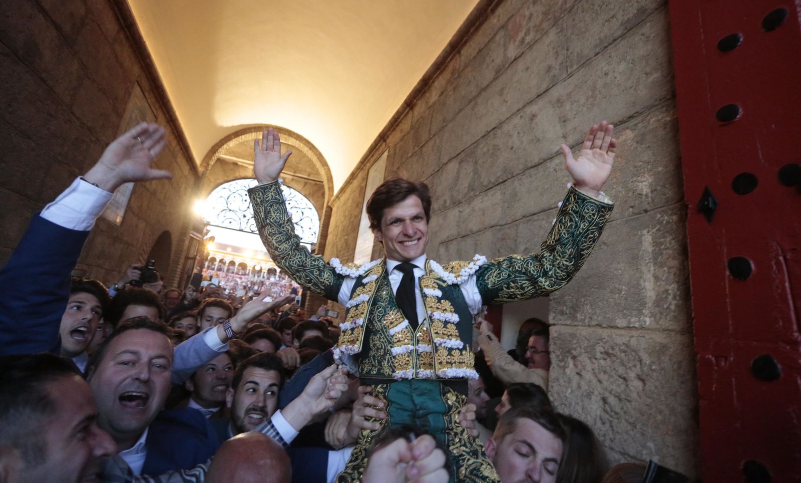 Las imágenes de la octava de abono en la Real Maestranza de Sevilla