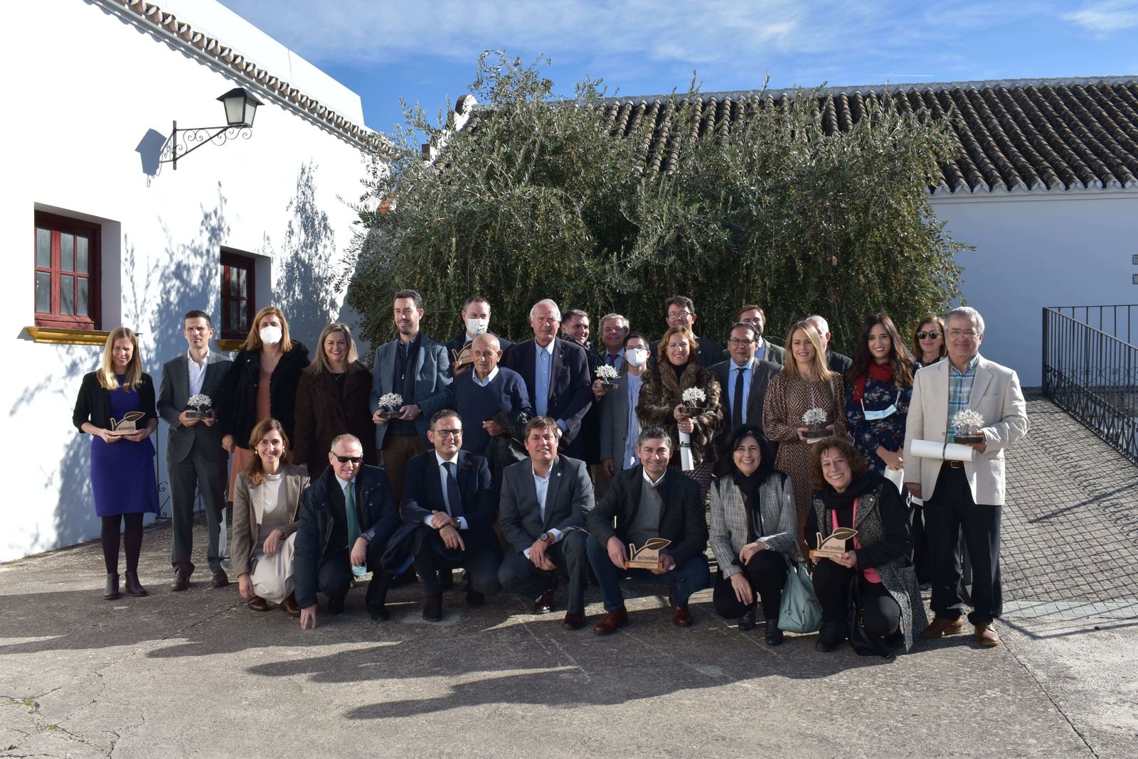 Foto de familia de los Premios Internacionales a la Producción Ecológica Núñez de Prado.
