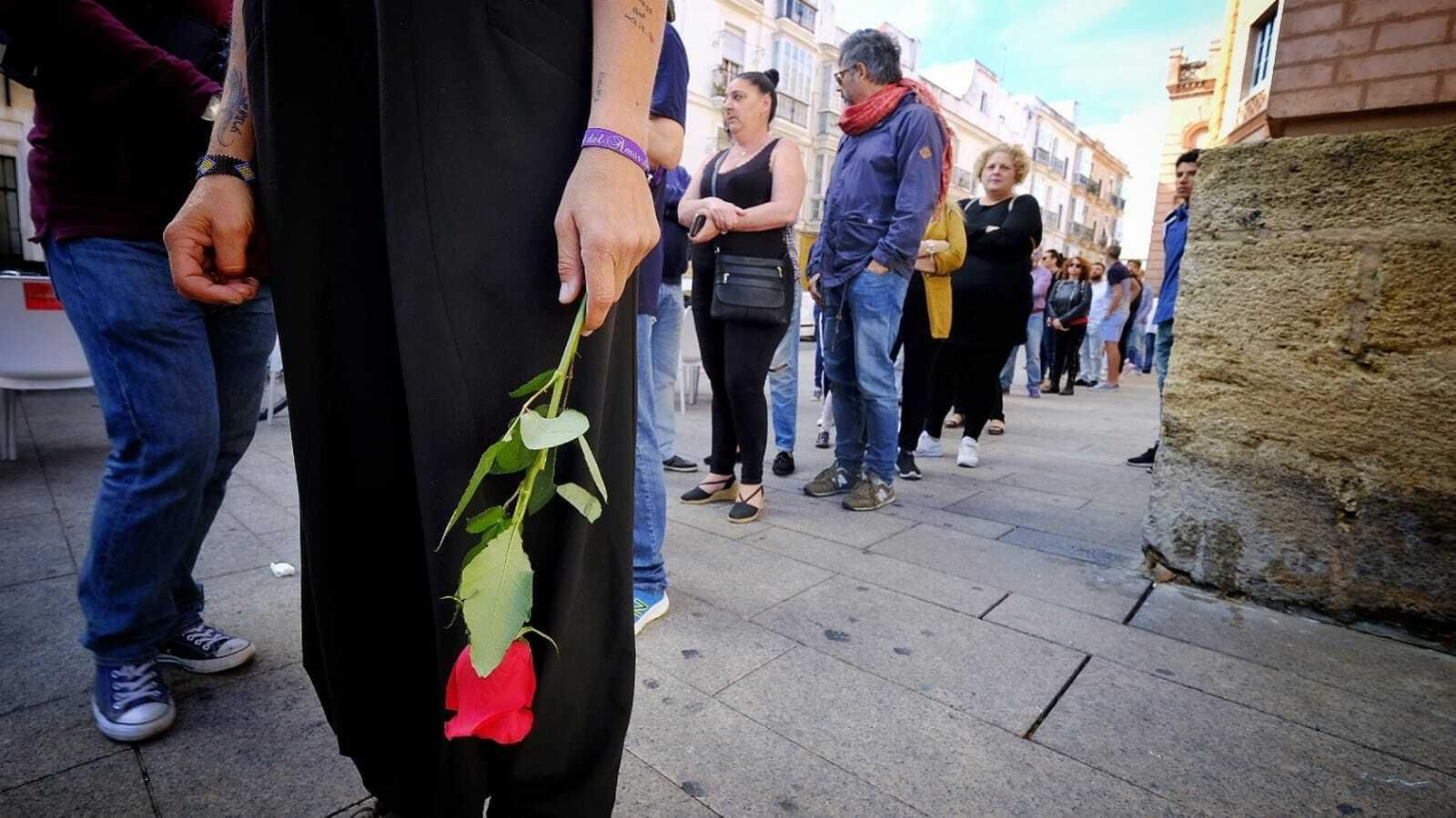 Dolor en la despedida del eterno Capitán Veneno en el Falla.