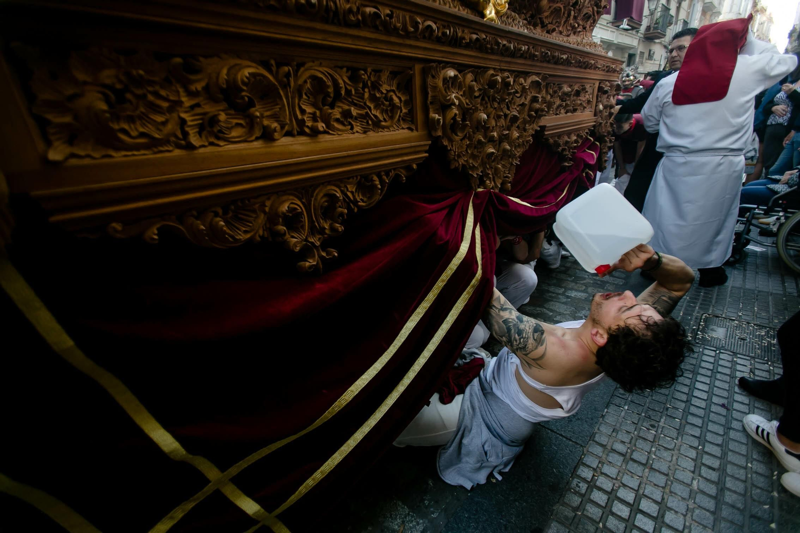 Imágenes de la salida de Ecce Homo el Martes Santo