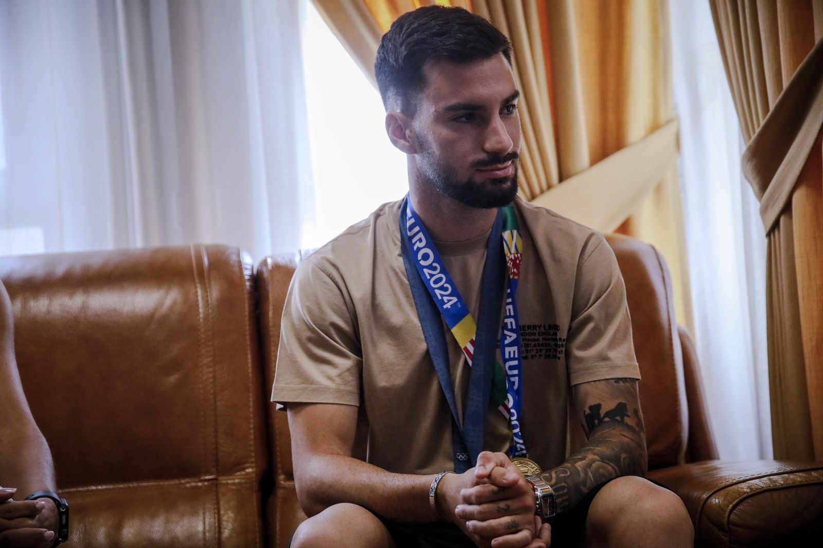 Álex Baena en el Ayto de Roquetas de Mar, en imágenes