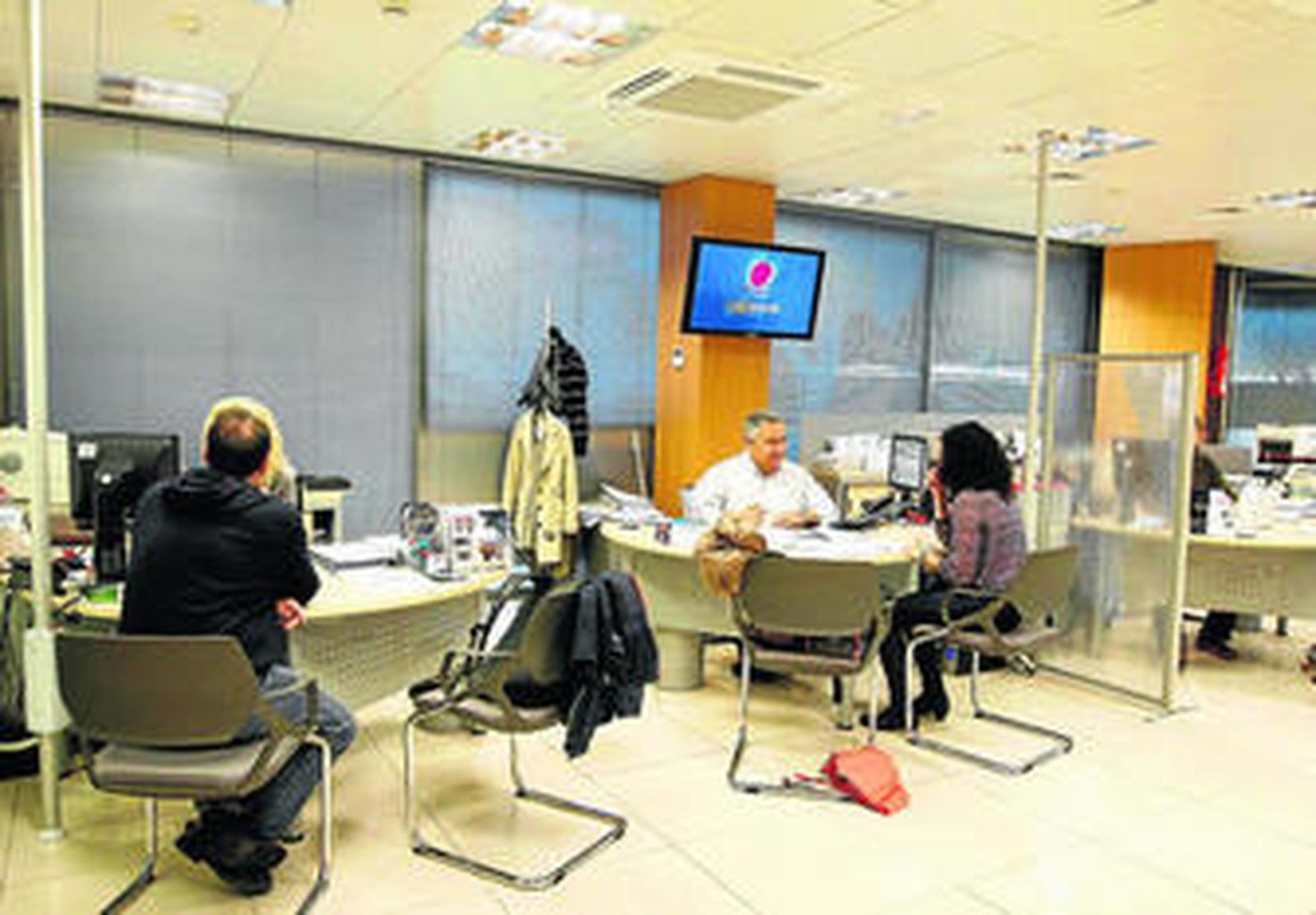 Sucursal de Cajamar en la UAL, una de las entidades y empresas de Almería que se ha acogido al programa de prácticas curriculares.