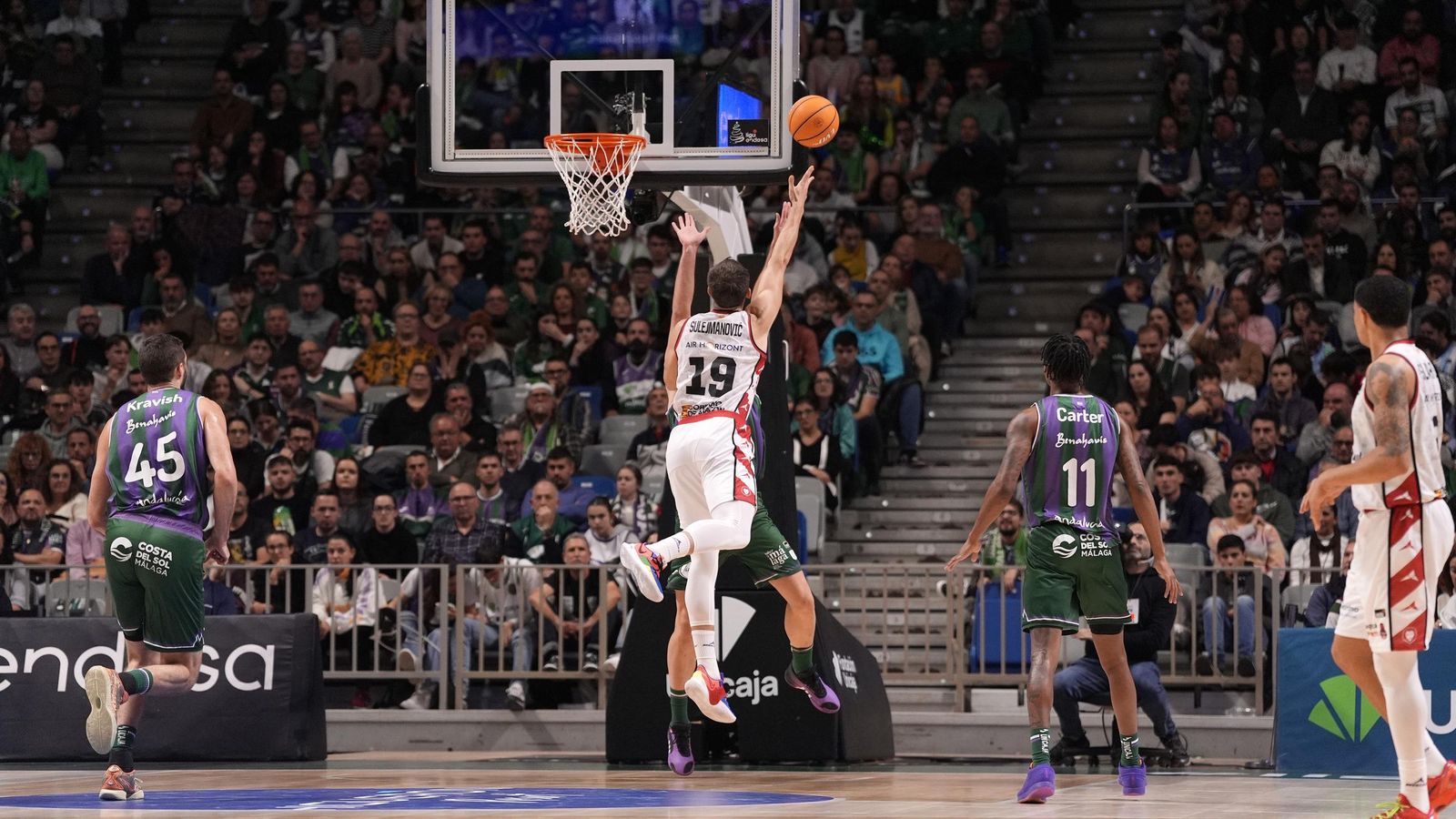 El Unicaja-Casademont Zaragoza, en fotos