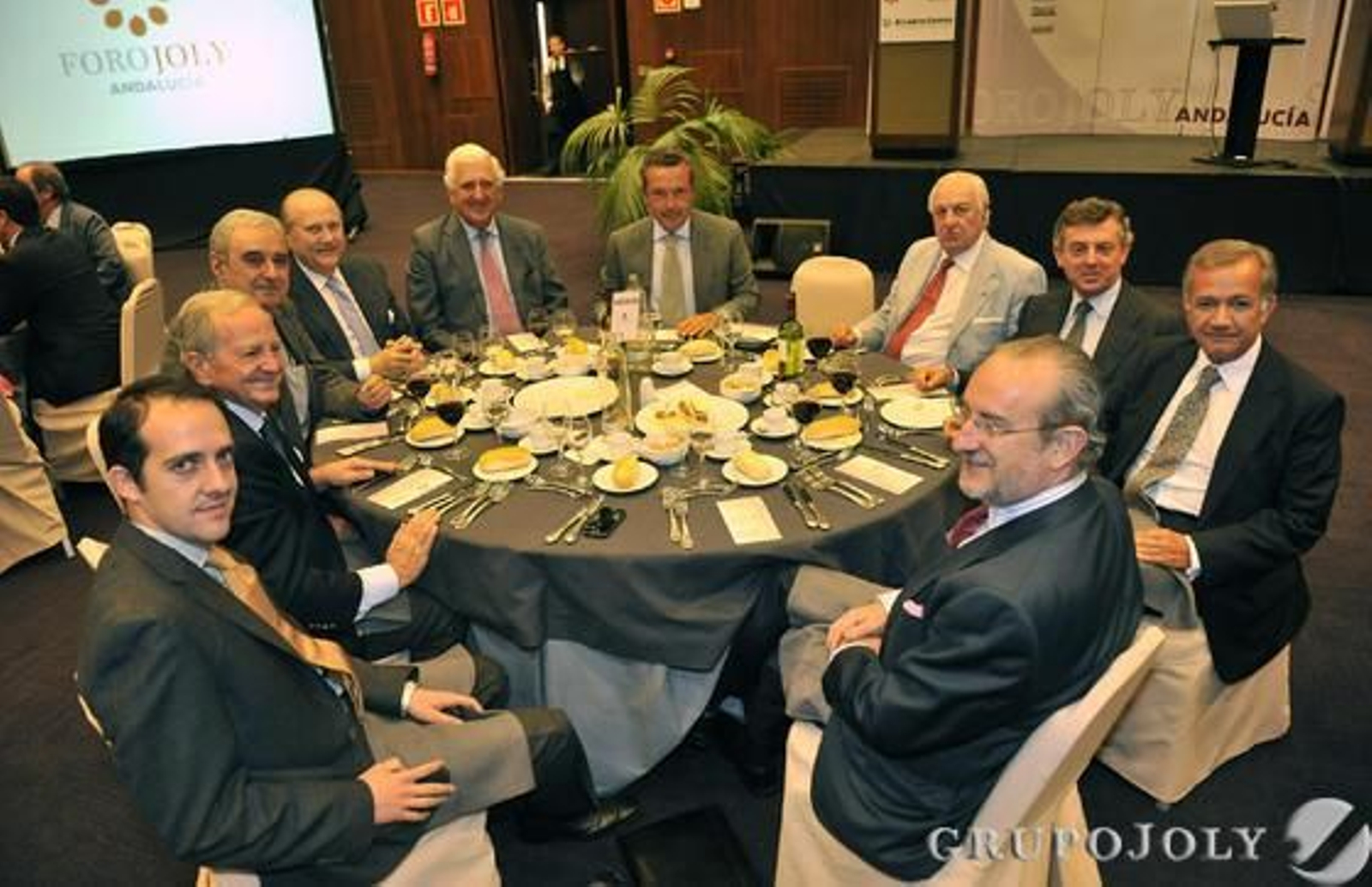 Alejandro Martín, José Gandía, Rafael Valencia, José Moya, Santiago Herrero, Gonzalo Madariaga, Juan Ramón Guillén, Álvaro Silva, Jorge Segura y Jesús Martínez de Rioja. / Fotos: Juan Carlos Vázquez y Belén Vargas