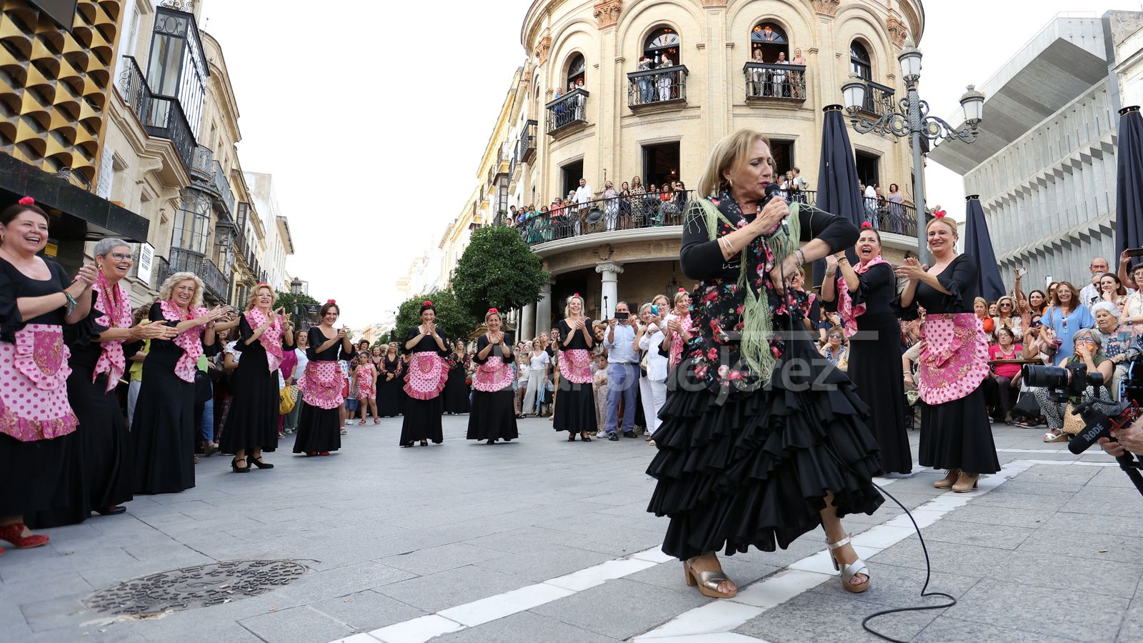 Flashmob de la academia de baile de Fani Muñoz en Jerez