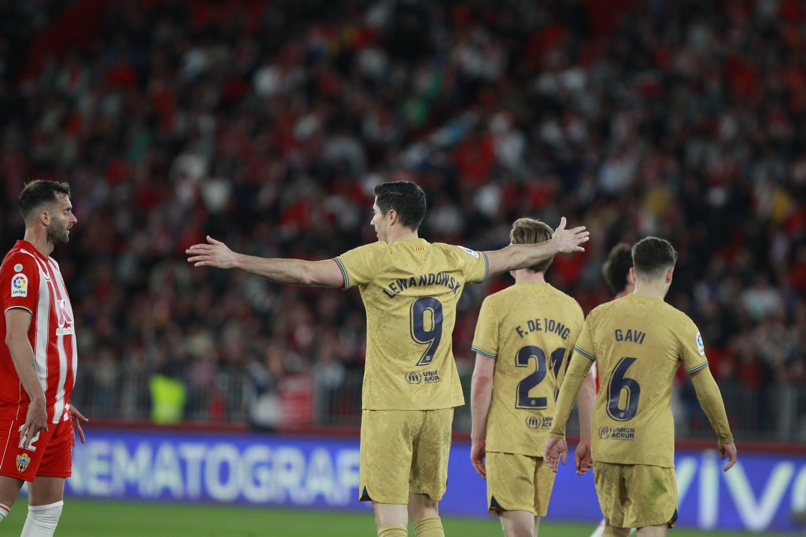 Imágenes de la victoria de la U.D. Almería ante el F.C. Barcelona