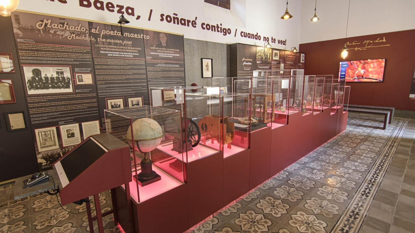 El Centro Antonio Machado se ubica en el instituto donde solía dar clases de francés.