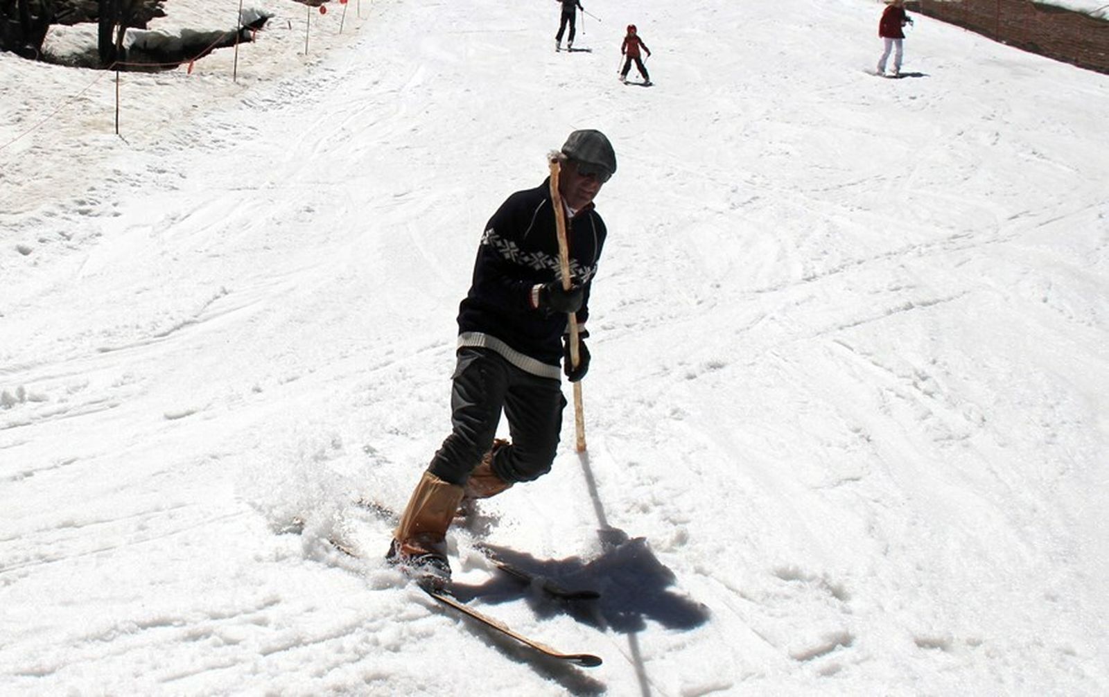Imágenes de la bajada retro en Sierra Nevada