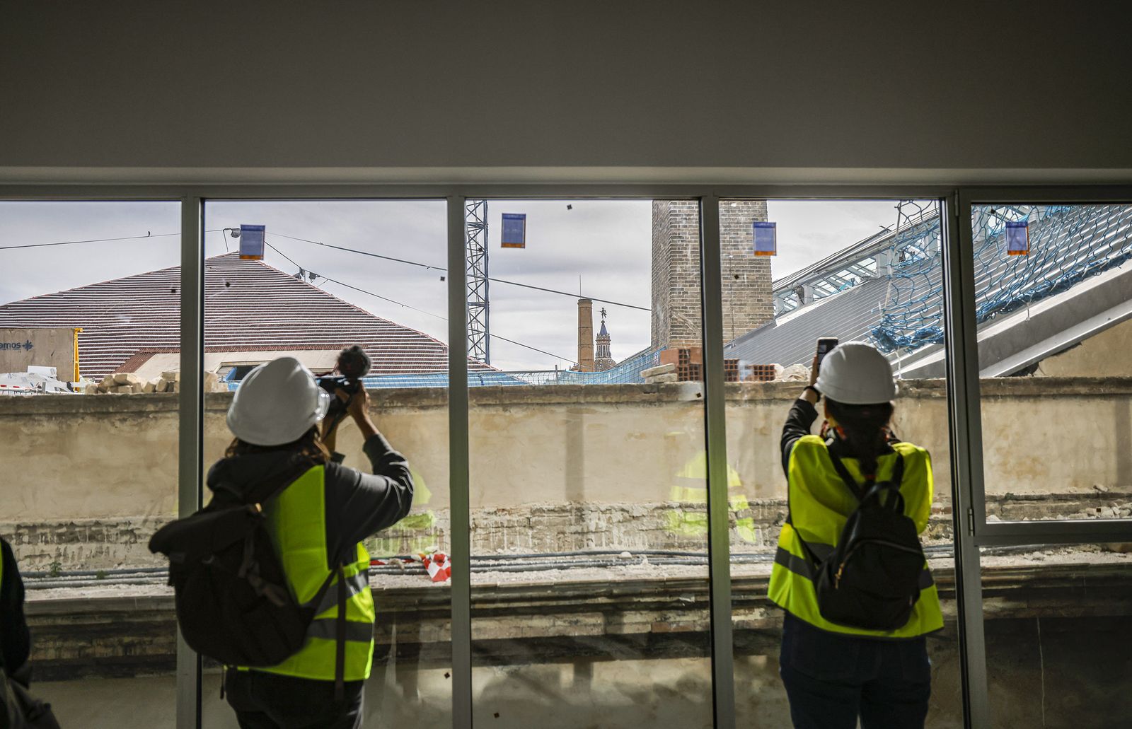 Las imágenes de la visita  a la Fábrica de Artillería