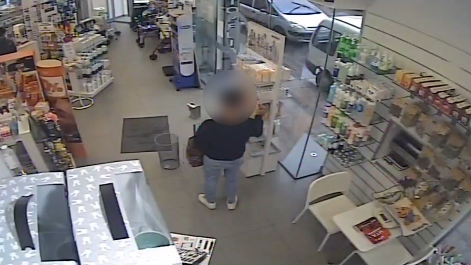 Detienen a un joven por hurtar en cuatro farmacias de Almería y Alicante