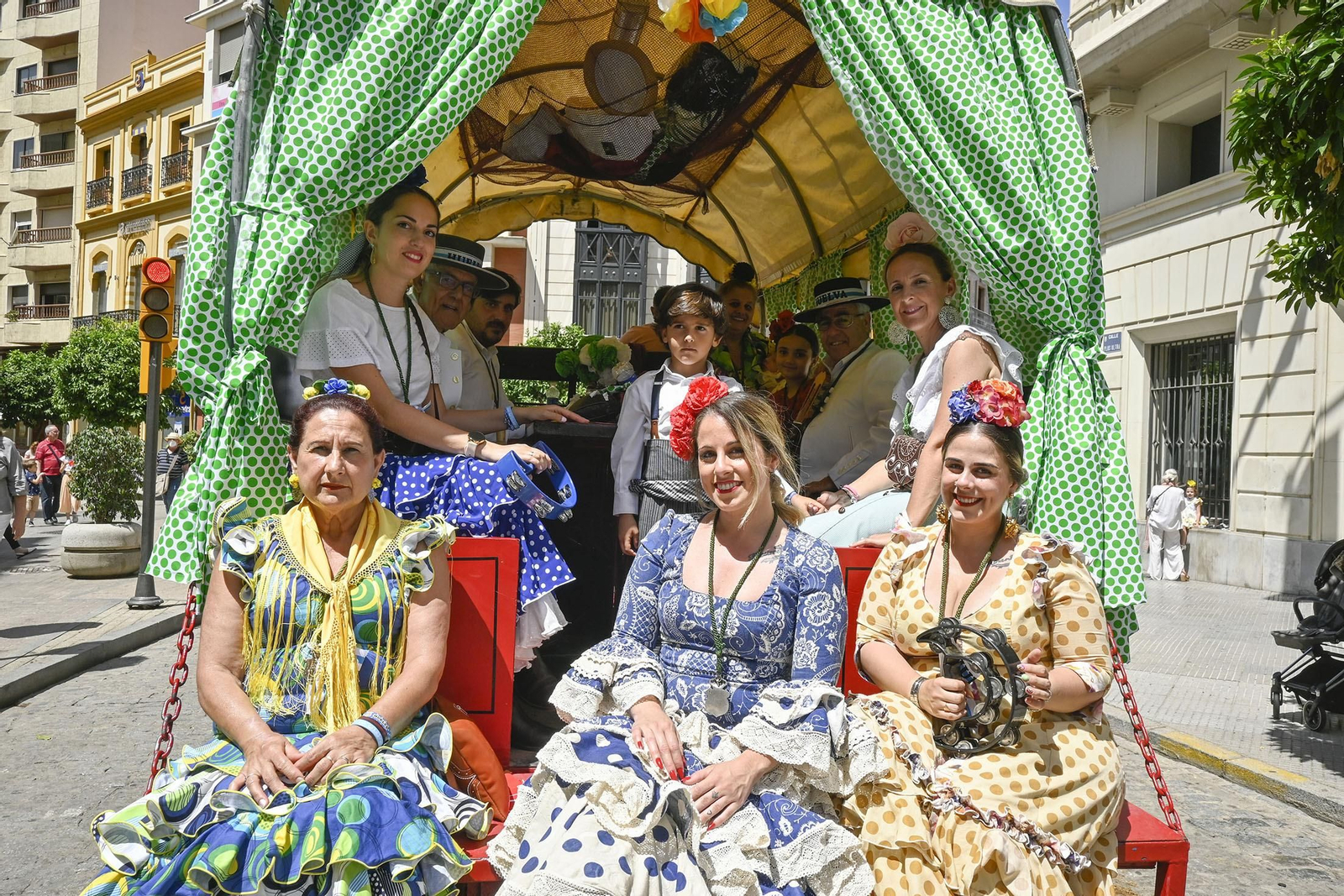 Todos los rocieros de la comitiva de la Hermandad de Huelva, en imágenes