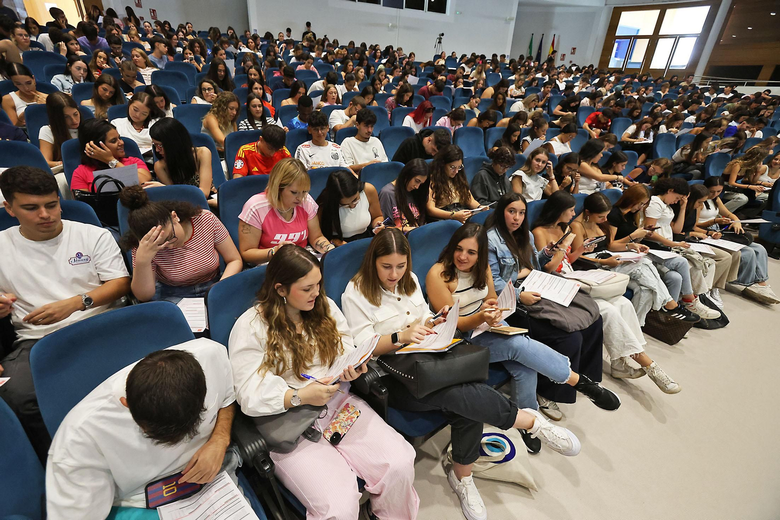 Jornada de bienvenida para estudiantes de nuevo ingreso en la UHU