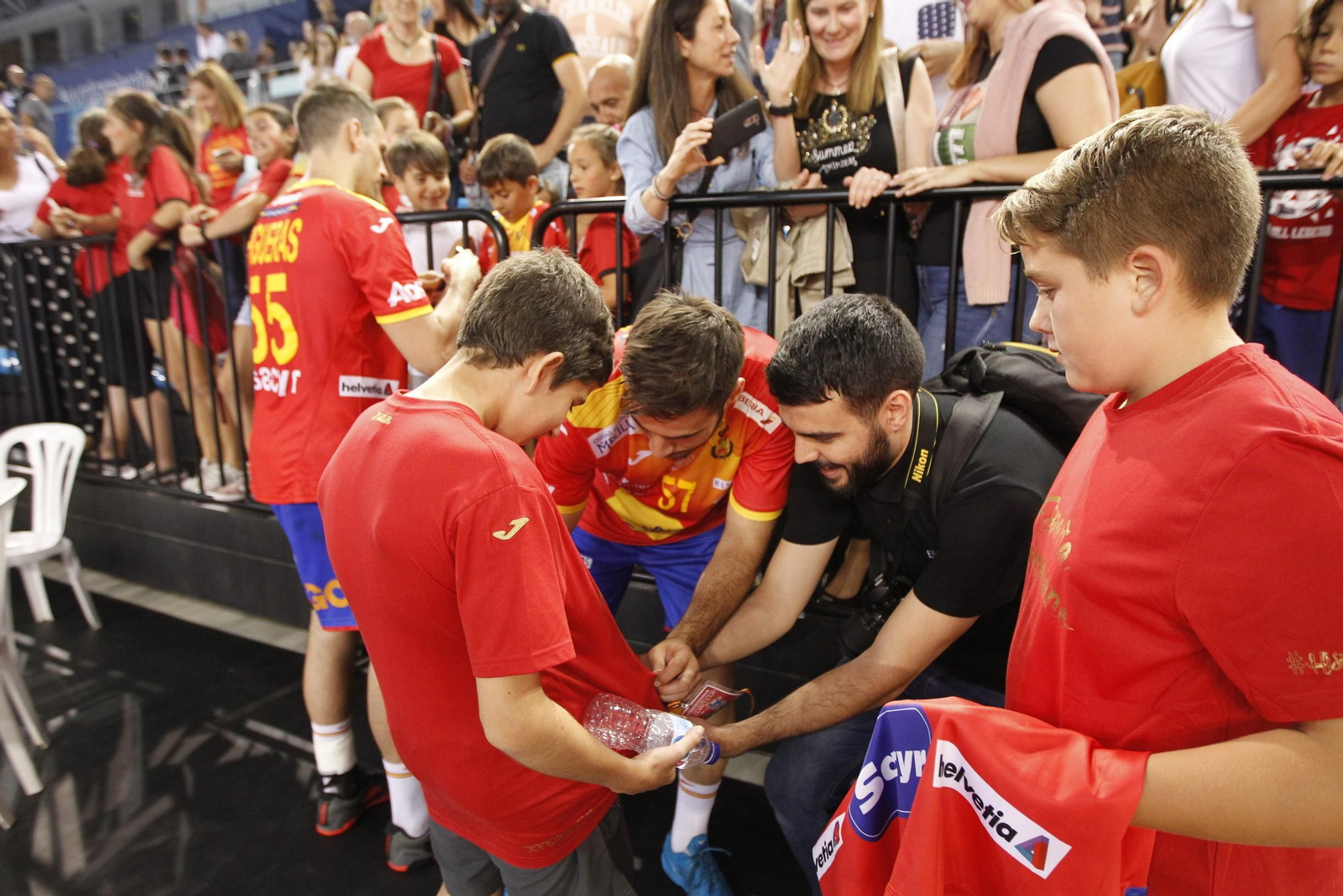 Fotogalería España-Suecia. Balonmano. Palacio Juegos Mediterráneos. Almería