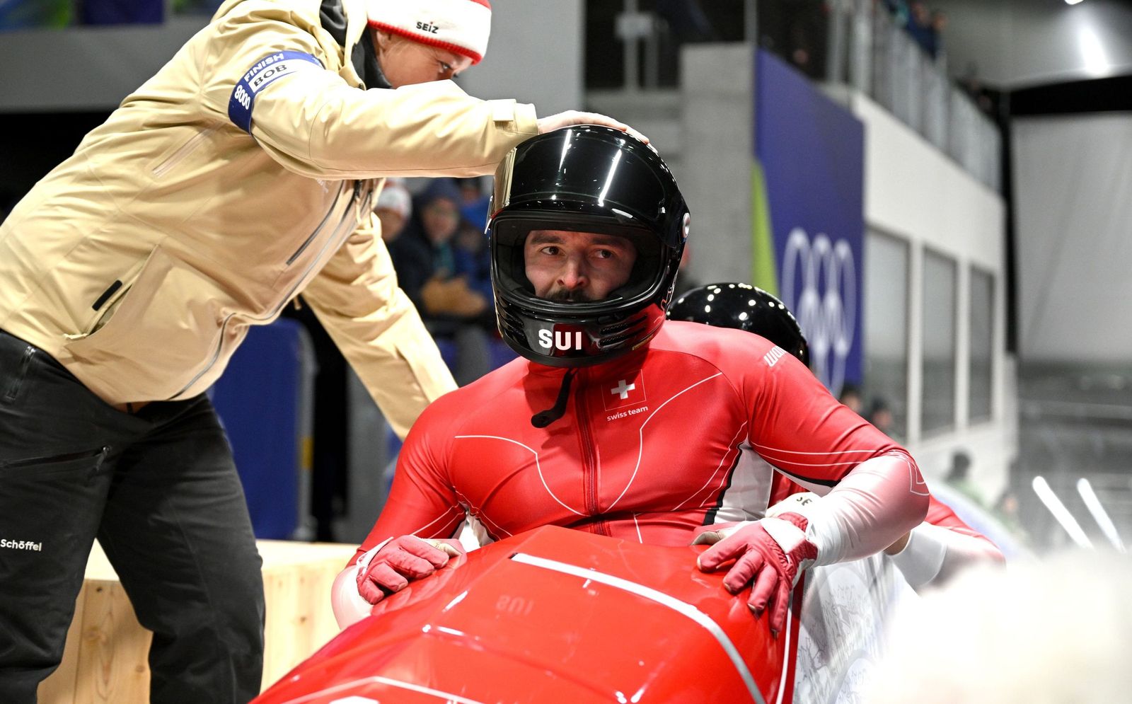 Cedric Follador se prepara para la prueba en Bosleigh