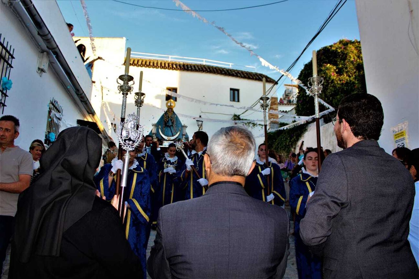 Imágenes del traslado de la Virgen de los Santos al Beaterio de Jesús, María y José