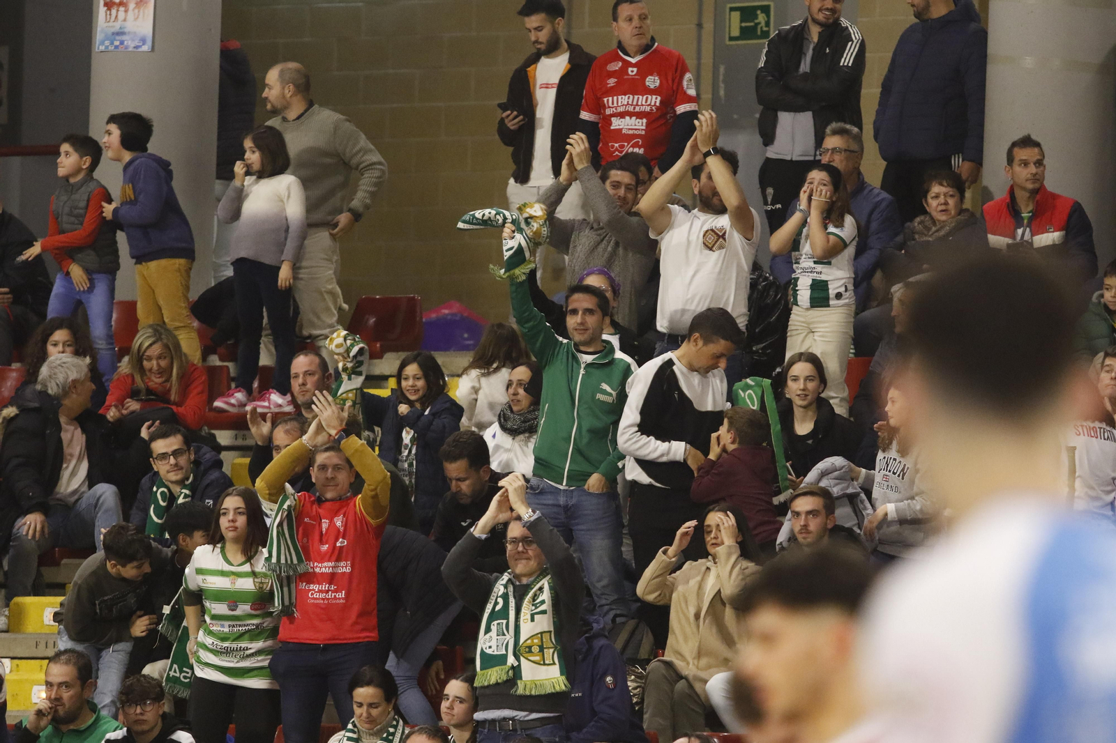 Las mejores fotos de la victoria del Córdoba Futsal ante el Noia