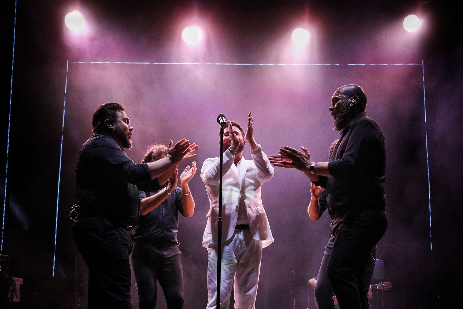 Búscate en el concierto de Miguel Poveda en Concert Music Festival