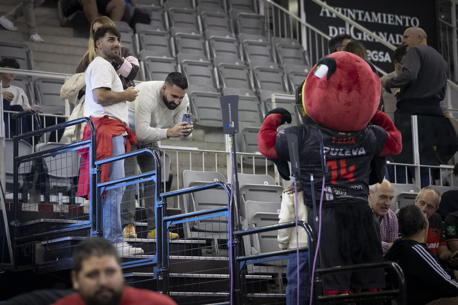 Encuéntrate en el Palacio durante el Covirán Granada-Valencia Basket