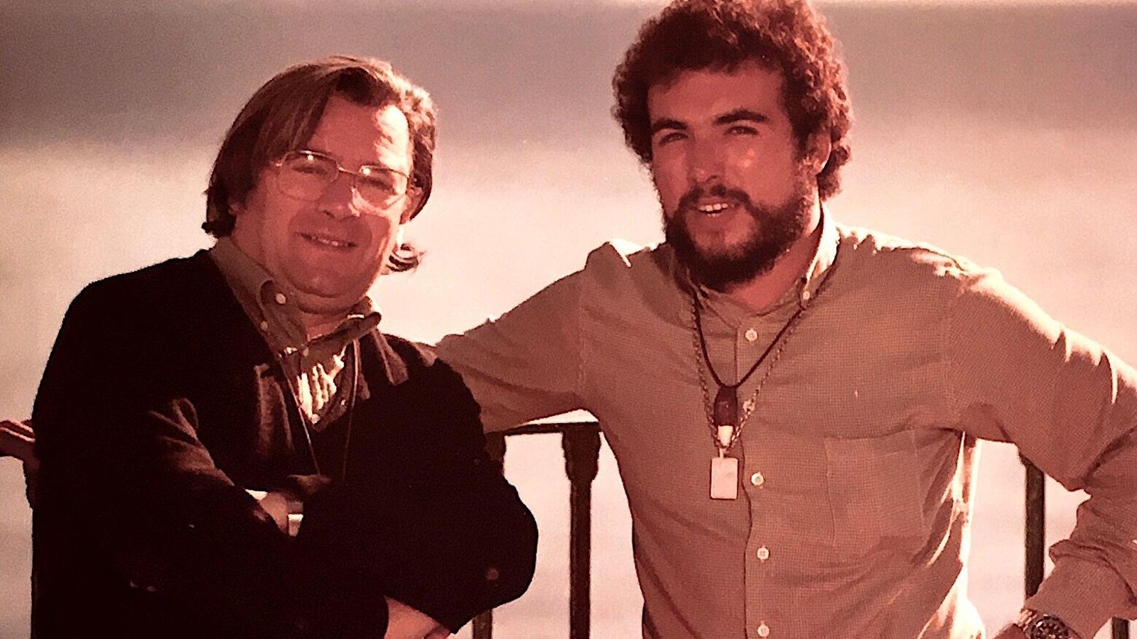 Juan Lebrón junto al director de la serie Antonio Mercero.