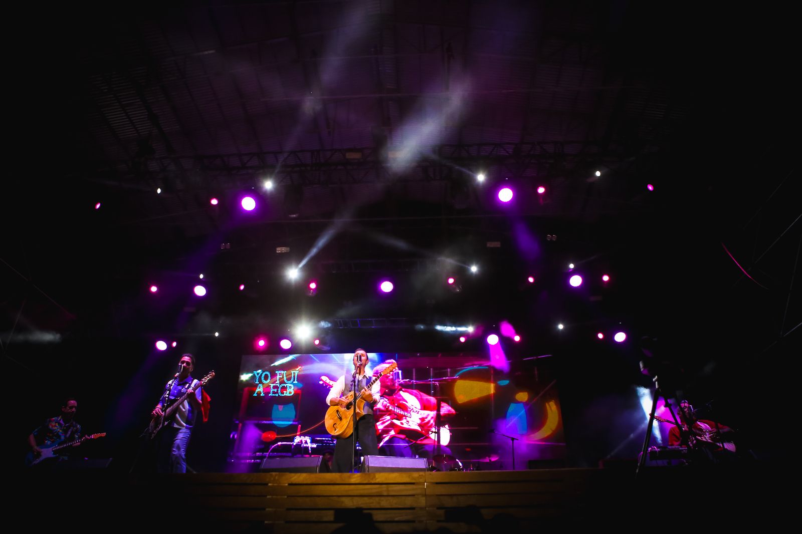 Todas las fotos de la "gran quedaba EGB"